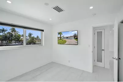 1960 SE 5th Court, Pompano Beach, FL 33060 - Photo 15