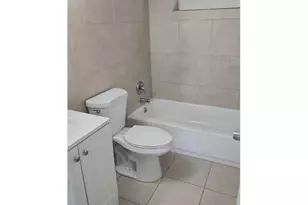 2740 SW 2nd St, Fort Lauderdale, FL 33312 - Photo 9