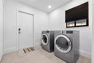 1881 NE 27th Street, Lighthouse Point, FL 33064 - Photo 23