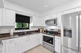 1881 NE 27th St, Pompano Beach, FL 33064 - Photo 11