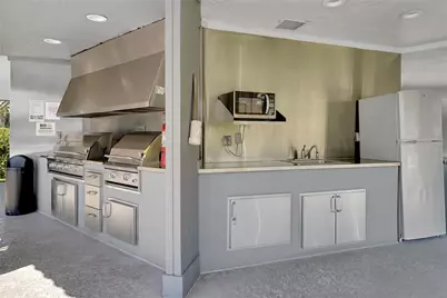 8980 S Hollybrook Boulevard #304, Pembroke Pines, FL 33025 - Photo 37