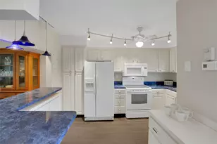 8980 S Hollybrook Blvd, Pembroke Pines, FL 33025 - Photo 5