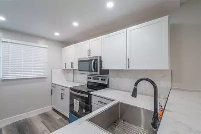 119 Royal Park Drive #4H, Oakland Park, FL 33309 - Photo 3