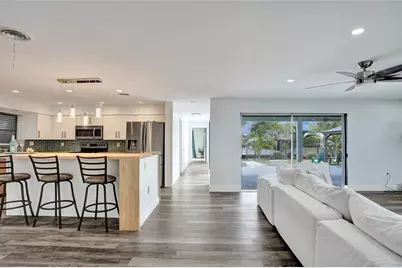 1710 SW 6th Avenue, Pompano Beach, FL 33060 - Photo 13