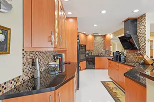 3090 NE 48th St, Fort Lauderdale, FL 33308 - Photo 7