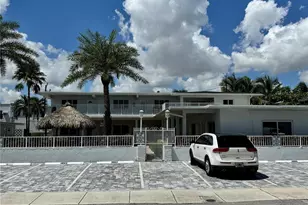 4228 N Ocean Dr, Lauderdale by the Sea, FL 33308 - Photo 1
