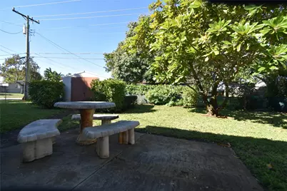 1100 N 71st Avenue, Hollywood, FL 33024 - Photo 17