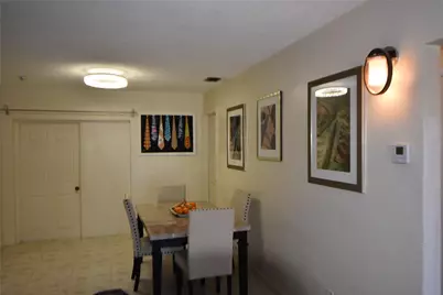 4250 NW 49th Terrace, Lauderdale Lakes, FL 33319 - Photo 5