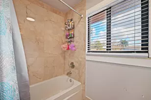 6187 Laurel Ln, Tamarac, FL 33319 - Photo 17