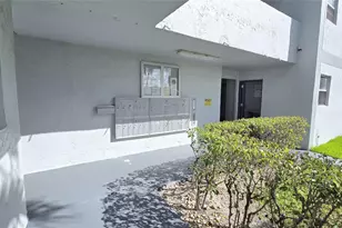 8421 Lagos De Campo Blvd, Tamarac, FL 33321 - Photo 21