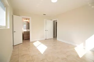 6540 Garfield St, Hollywood, FL 33024 - Photo 13