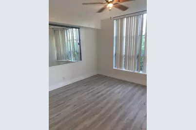 3600 Mystic Pointe Drive #314, Aventura, FL 33180 - Photo 23