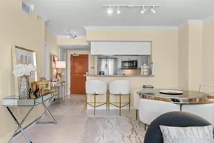 347 N New River Dr, Fort Lauderdale, FL 33301 - Photo 7