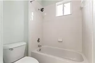 8820 S Isles Cir, Tamarac, FL 33321 - Photo 43