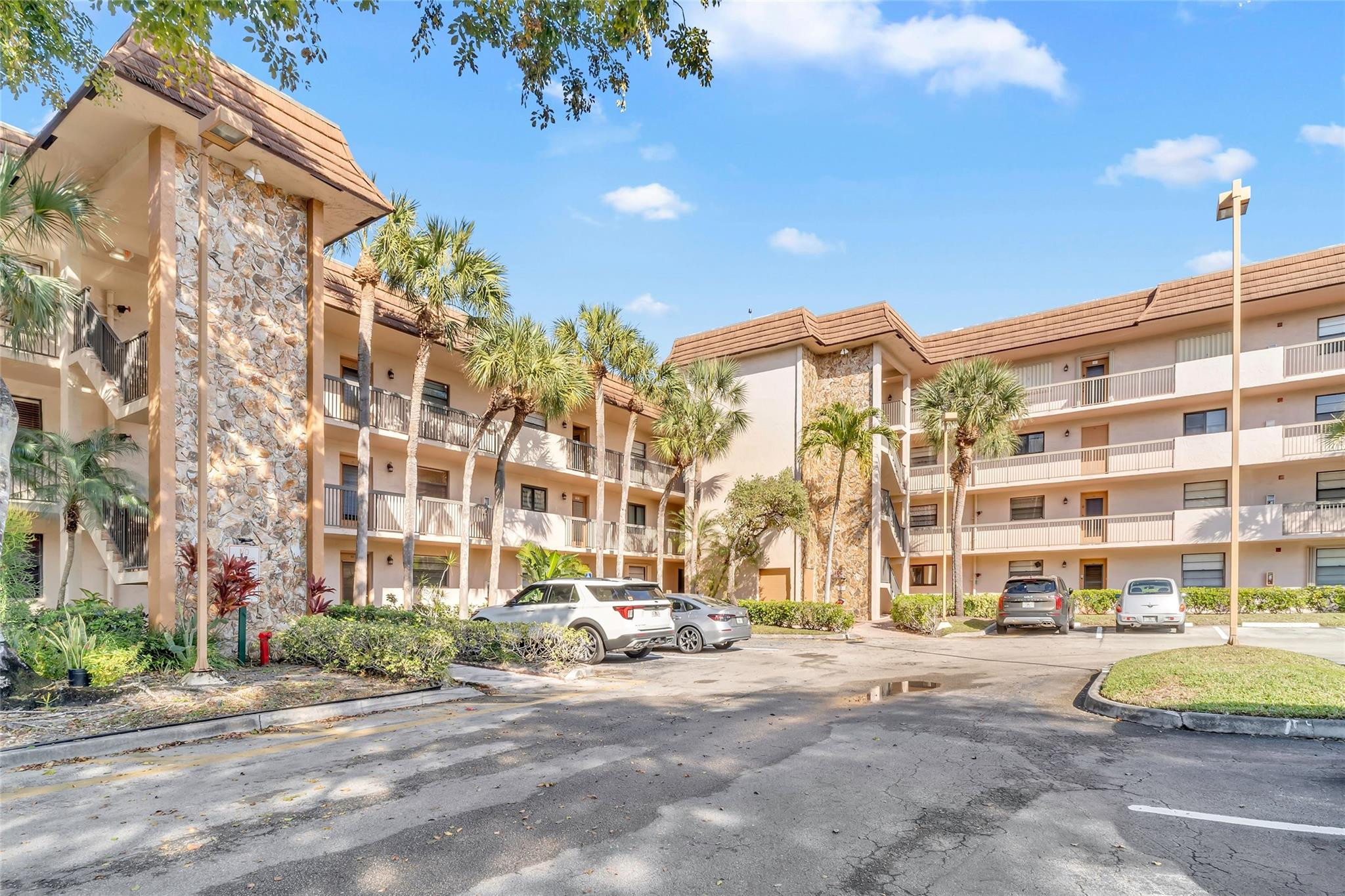 4975 E Sabal Palm Blvd #408 - 4975 E Sabal Palm Blvd #408, Tamarac, FL 33319 Luxury Property | Jose Angel Pina