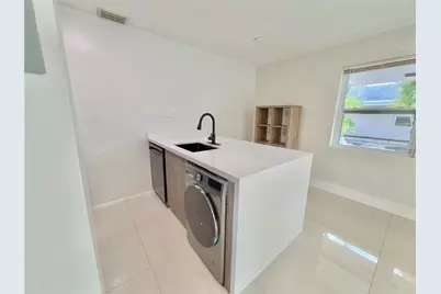 924 NE 17th Terrace #10, Fort Lauderdale, FL 33304 - Photo 11