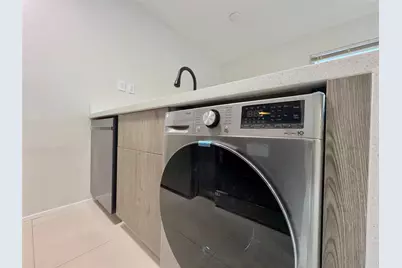 924 NE 17th Terrace #10, Fort Lauderdale, FL 33304 - Photo 17