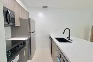 924 NE 17th Terrace, Fort Lauderdale, FL 33304 - Photo 13