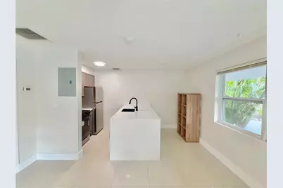 924 NE 17th Terrace #10, Fort Lauderdale, FL 33304 - Photo 9