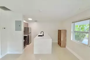 924 NE 17th Terrace, Fort Lauderdale, FL 33304 - Photo 9