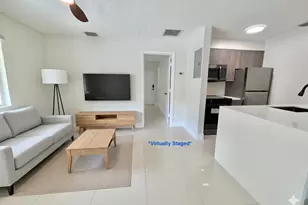 924 NE 17th Terrace, Fort Lauderdale, FL 33304 - Photo 3