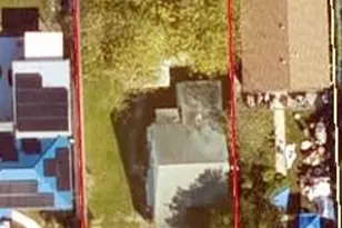 719 NE 37th St, Oakland Park, FL 33334 - Photo 1