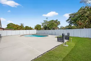 405 SW 78th Terrace, Pompano Beach, FL 33068 - Photo 13