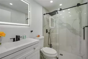 900 SW 10th Terrace, Hallandale Beach, FL 33009 - Photo 9