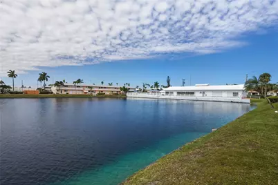 900 SW 10 Terrace #11S, Hallandale Beach, FL 33009 - Photo 23