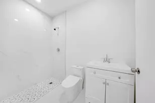 1240 NW 172nd St, Miami, FL 33169 - Photo 5