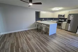 8900 SW 20th Pl, Davie, FL 33324 - Photo 5