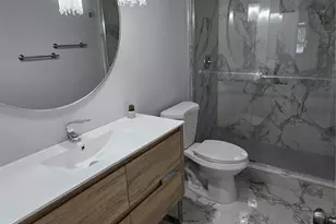 8900 SW 20th Pl, Davie, FL 33324 - Photo 25