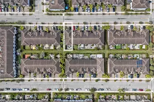 4690 Santa Cruz Way, Davie, FL 33314 - Photo 33