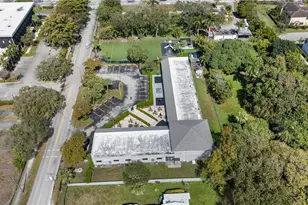 4690 Santa Cruz Way, Davie, FL 33314 - Photo 41