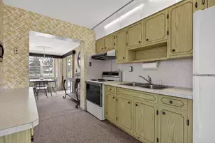 1301 NE 26th Ct, Pompano Beach, FL 33064 - Photo 13