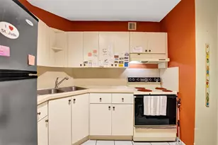 1920 NE 1st Terrace, Fort Lauderdale, FL 33305 - Photo 9