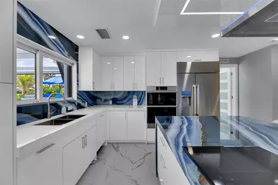 2720 NE 7th Street, Pompano Beach, FL 33062 - Photo 15