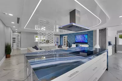 2720 NE 7th Street, Pompano Beach, FL 33062 - Photo 17