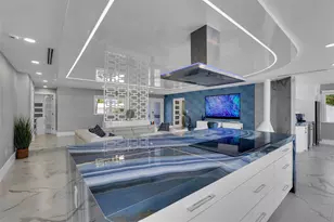 2720 NE 7th St, Pompano Beach, FL 33062 - Photo 17