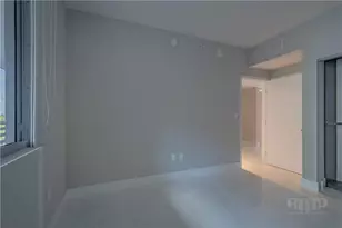 16385 Biscayne Blvd, Aventura, FL 33160 - Photo 9