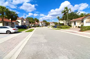 11729 NW 47th Dr, Pompano Beach, FL 33076 - Photo 5