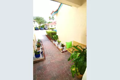 11729 NW 47th Drive #11729, Pompano Beach, FL 33076 - Photo 9