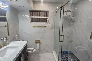 5424 Jackson St, Hollywood, FL 33021 - Photo 5