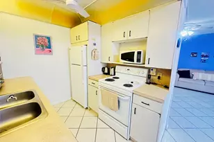 2045 Newport N, Deerfield Beach, FL 33442 - Photo 9