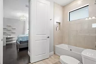 8605 E Baypoint Cir, Parkland, FL 33076 - Photo 21