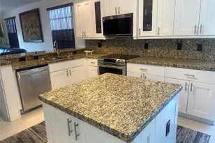 15705 NW 10th St, Pembroke Pines, FL 33028 - Photo 17