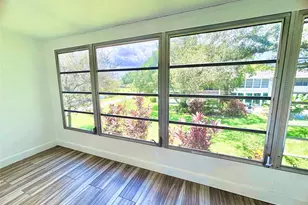 279 Oakridge P, Deerfield Beach, FL 33442 - Photo 29