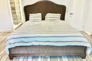 279 Oakridge P, Deerfield Beach, FL 33442 - Photo 17