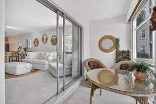 250 NE 20th St, Boca Raton, FL 33431 - Photo 25