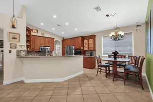 14520 SW 37th St, Miramar, FL 33027 - Photo 9